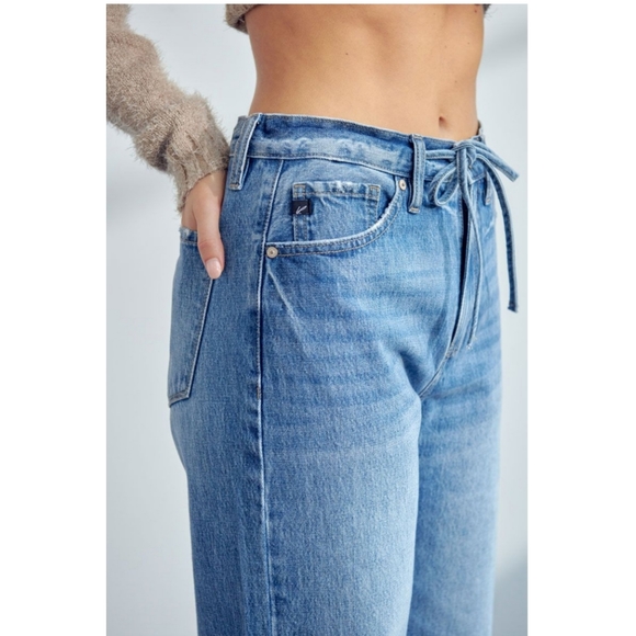 90's Ultra High Rise Flair - Picture 5 of 10